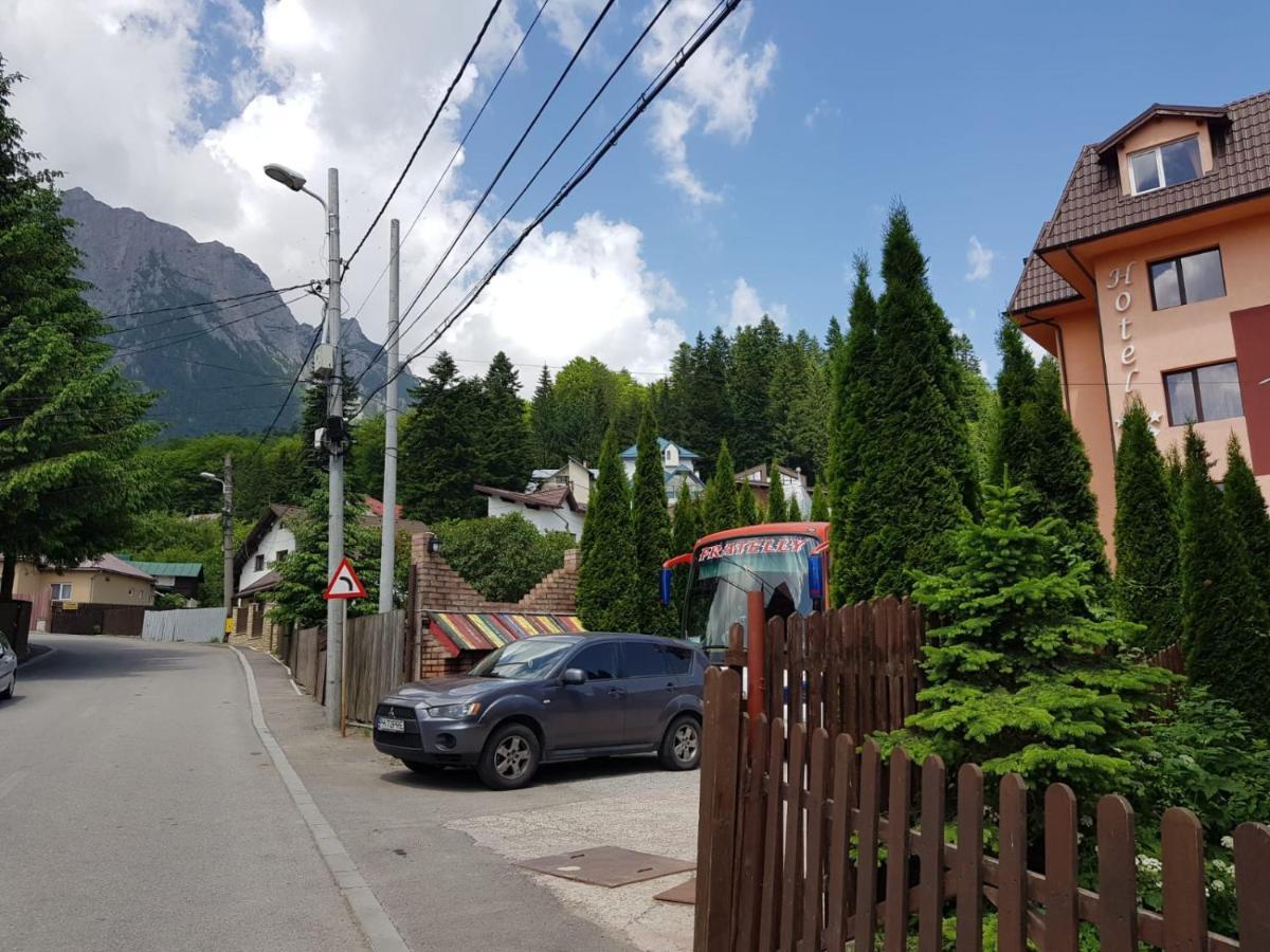 Hotel Iri Busteni Exterior photo