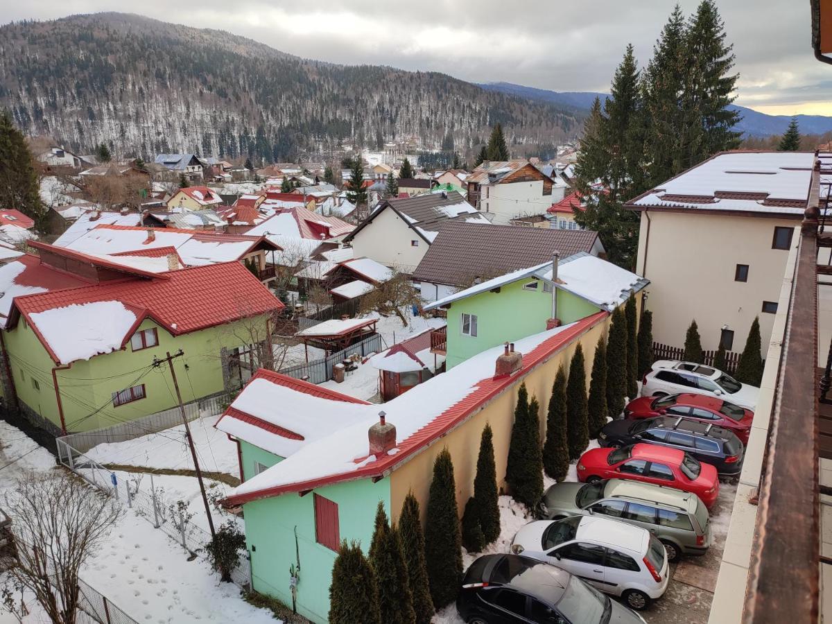 Hotel Iri Busteni Exterior photo